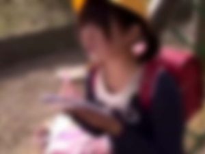 平成初期にJS女児を誘拐レイプしてるアウロリ動画が裏流出してる件！？