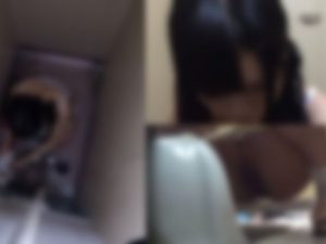 【ロリ盗撮】市民プールの女子トイレでJSたちのオシッコを隠し撮り！着替えにパイパンも見放題でエグすぎｗｗｗ【1時間】